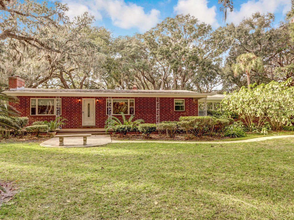 2549 Amelia Road Fernandina Beach, FL 32034 - Photo 1 of 35 Gallery Image 1