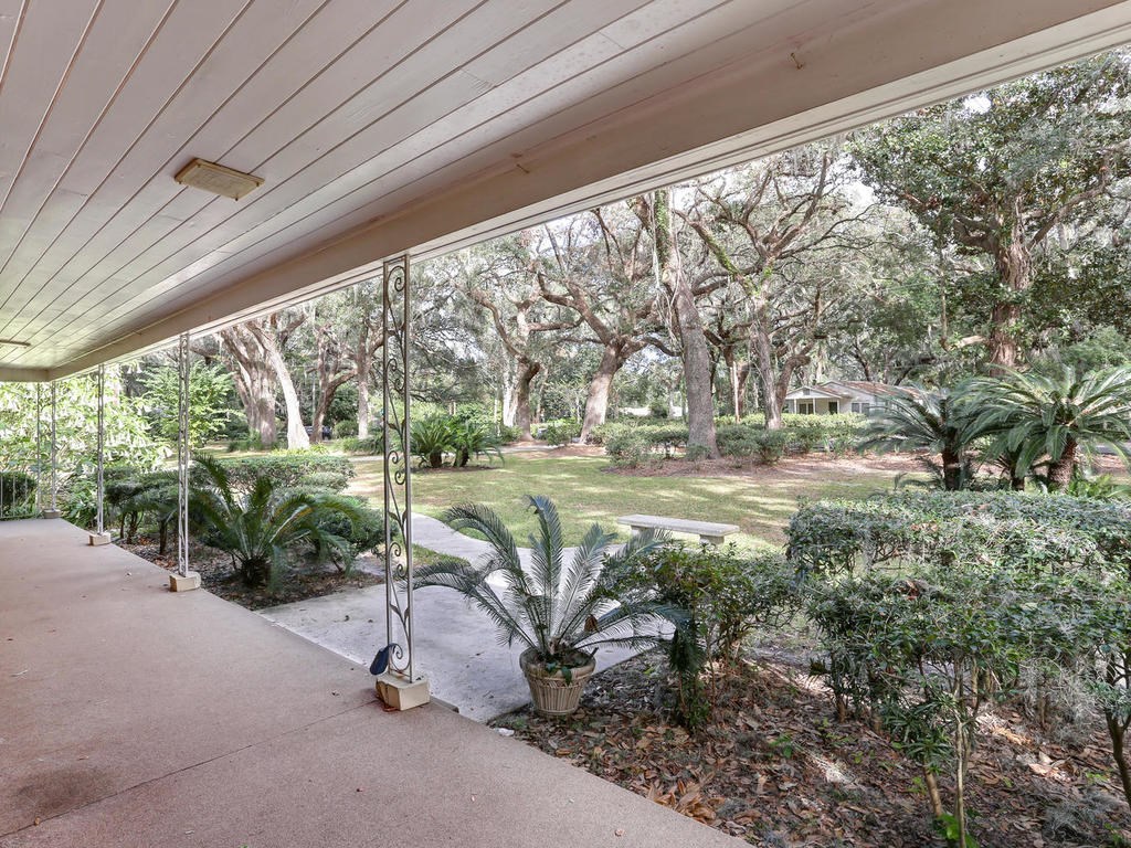 2549 Amelia Road Fernandina Beach, FL 32034 - Photo 5 of 35 Gallery Image 5