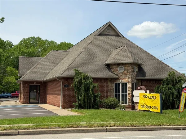 $15 | 215 Grove City Road, Slippery Rock, PA 16057