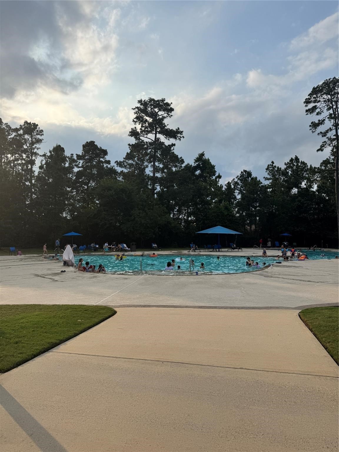14208 Wallowa Ridge Lane Conroe, TX 77384 - Photo 48 of 48 a view of a yard and entertaining space