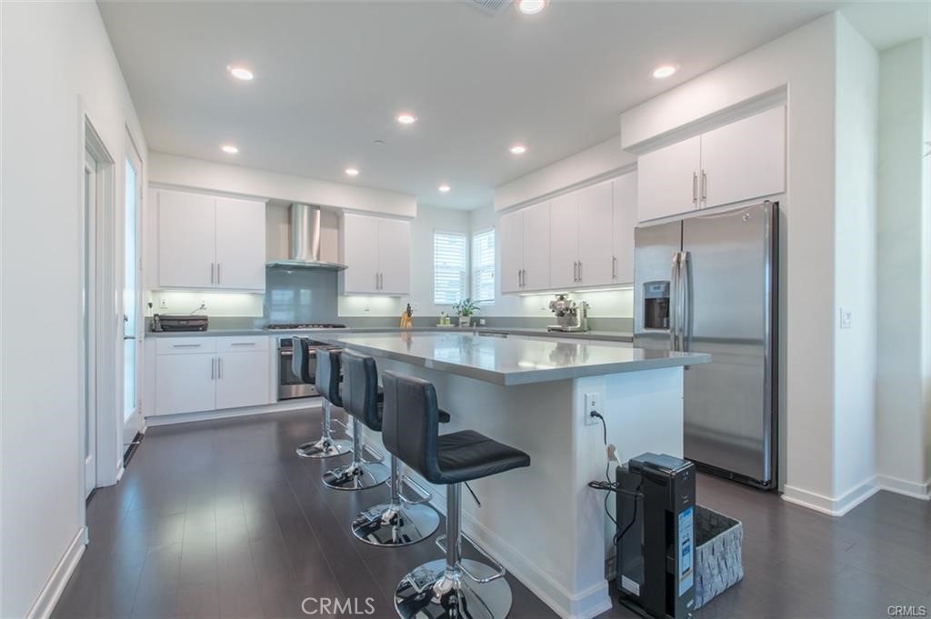 140 Paramount Irvine, CA 92618 - Photo 1 of 49