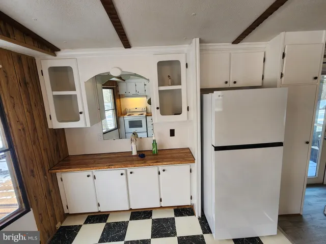 a close view of sink