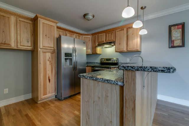 6635 Erin Road McEwen, TN 37101 - Photo 4 of 18 Granite counter tops ...