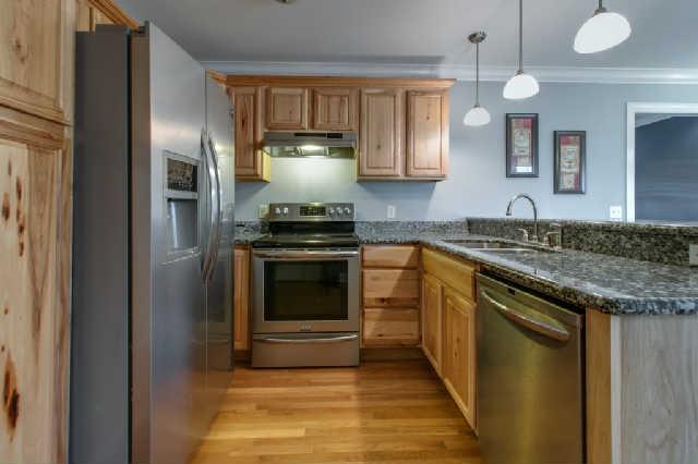 6635 Erin Road McEwen, TN 37101 - Photo 5 of 18 Stainless appliances