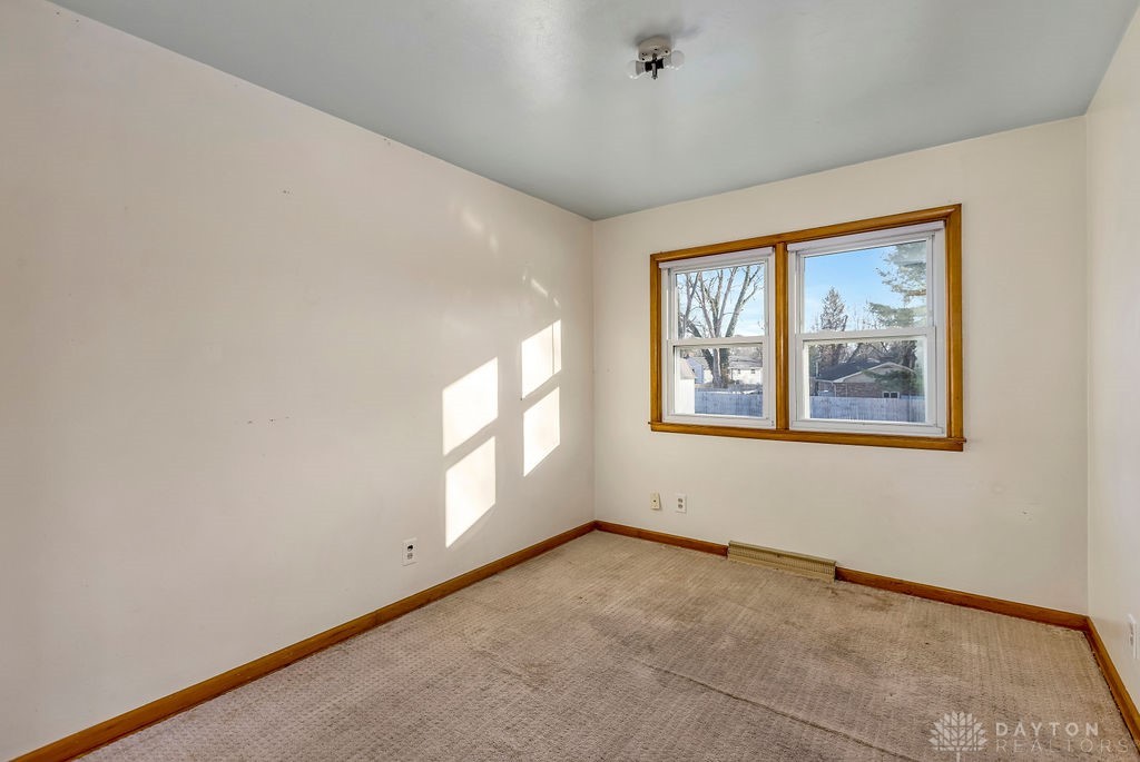 2925 Lantz Road Beavercreek, OH 45434 - Photo 14 of 31 Gallery Image 14