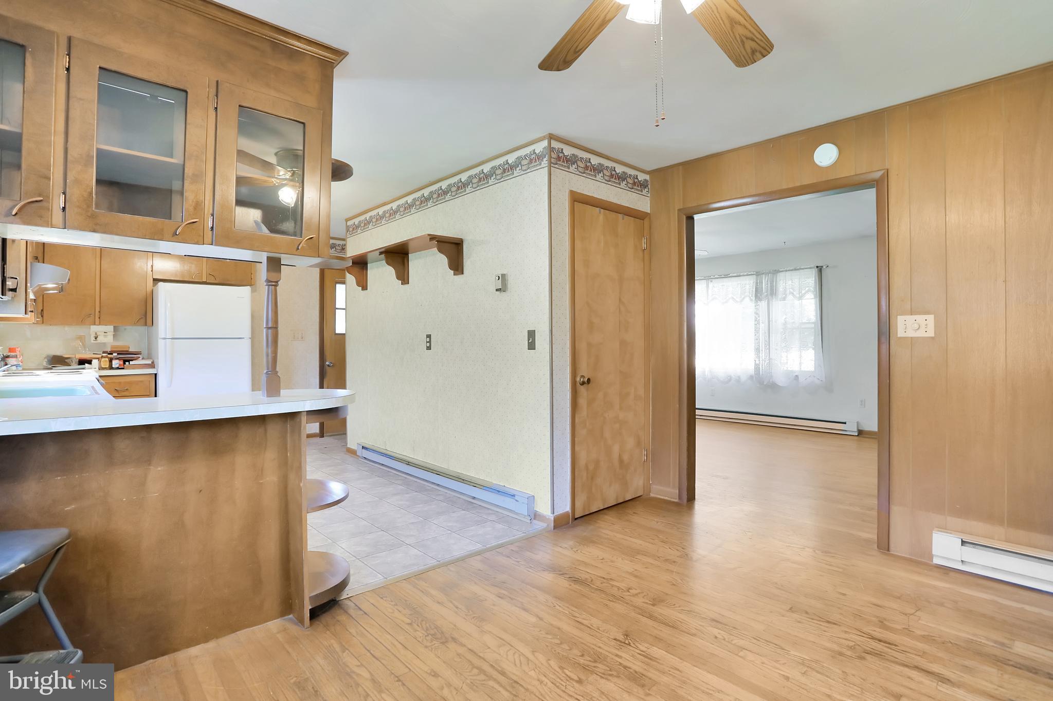 4280 Harney Road Taneytown, MD 21787 - Photo 11 of 37 Dining Room