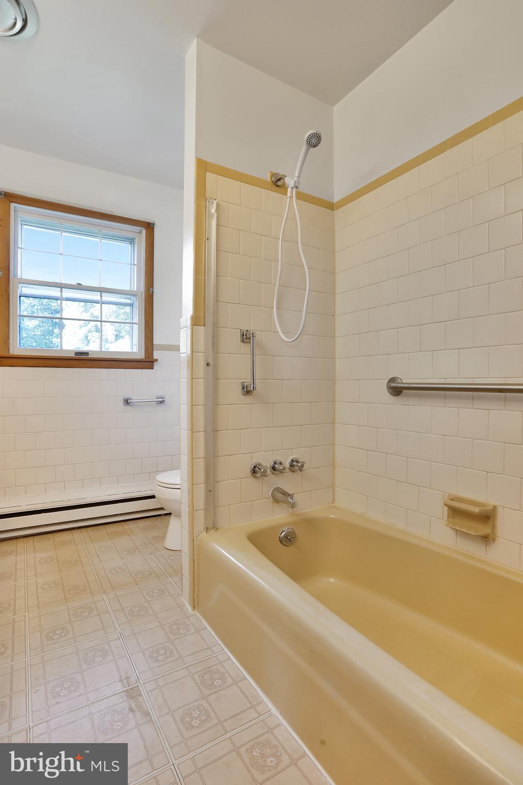 4280 Harney Road Taneytown, MD 21787 - Photo 20 of 37 Recreation RoomFull Bathroom