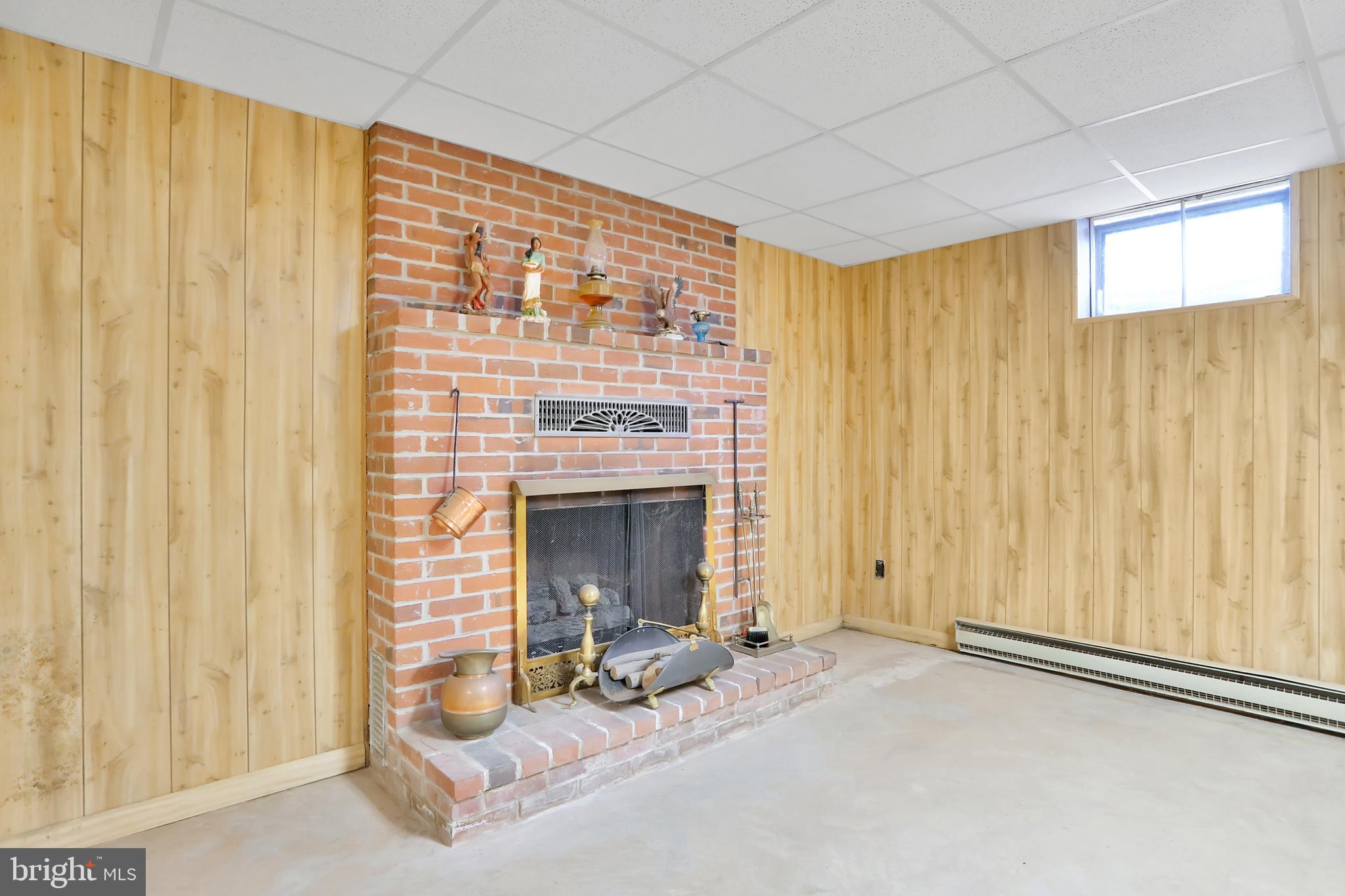 4280 Harney Road Taneytown, MD 21787 - Photo 23 of 37 Recreation Room