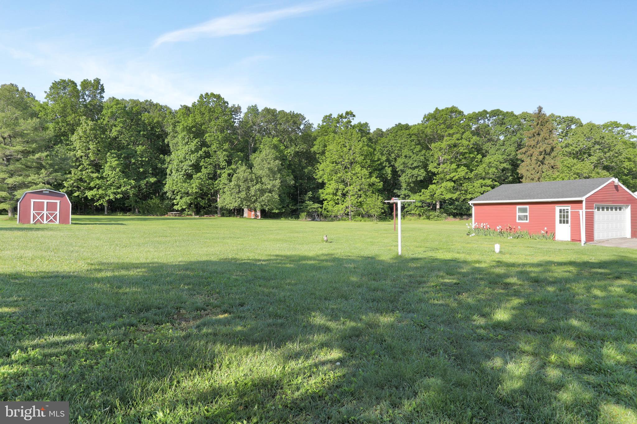 4280 Harney Road Taneytown, MD 21787 - Photo 34 of 37 Large Yard