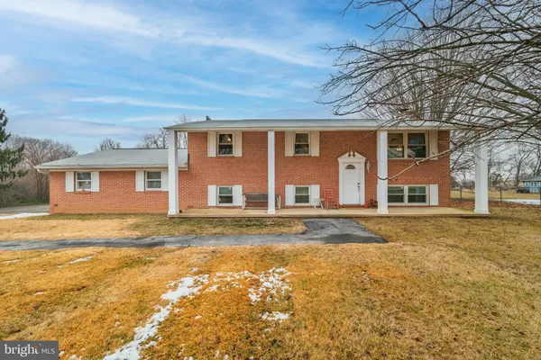 $445,000 | 8137 Summit Point Road, Charles Town, WV 25414