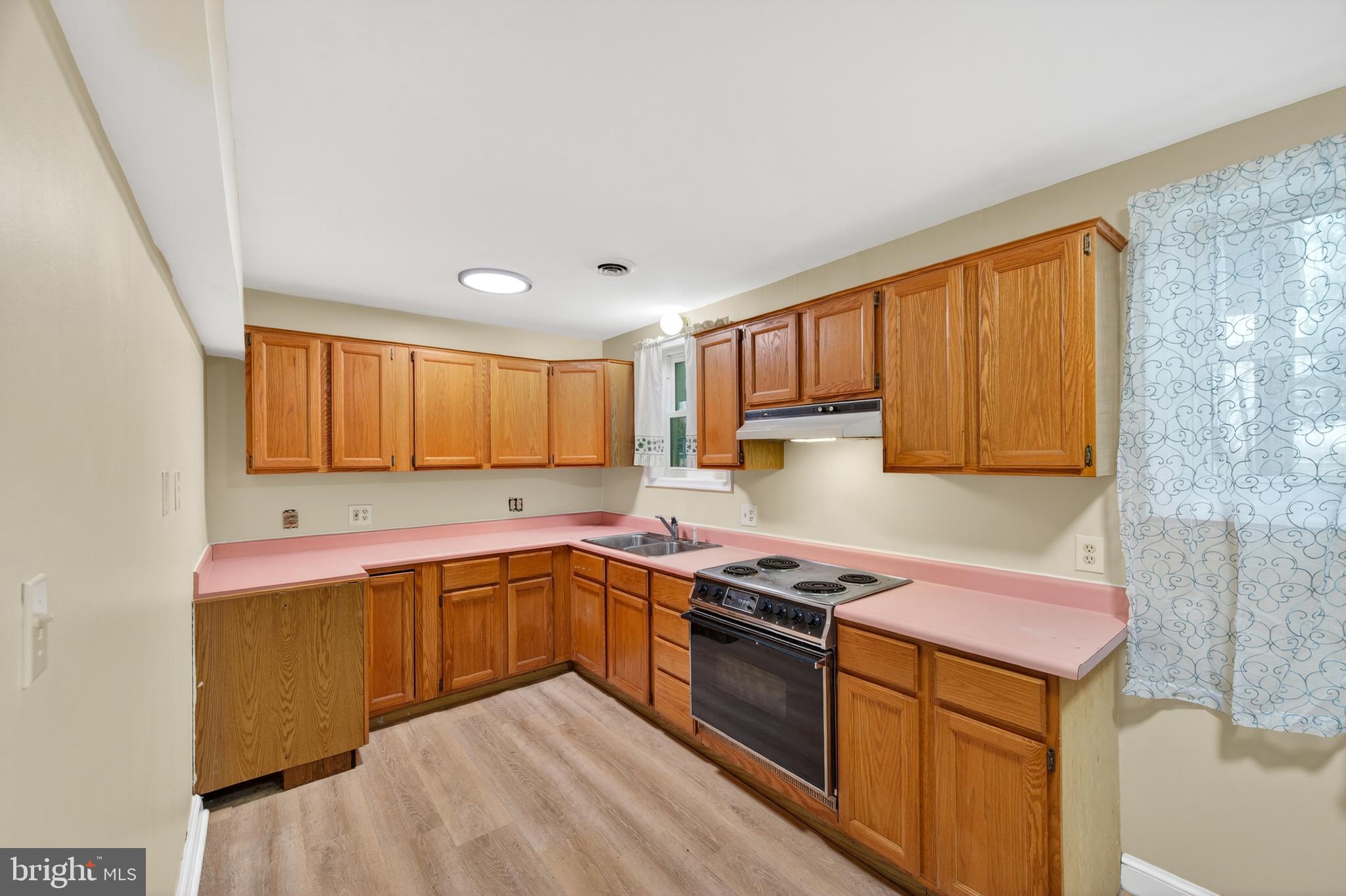 8137 Summit Point Road Charles Town, WV 25414 - Photo 27 of 70 lower-level kitchen
