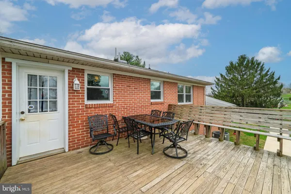 $430,000 | 8137 Summit Point Road, Charles Town, WV 25414
