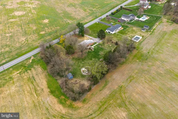 $430,000 | 8137 Summit Point Road, Charles Town, WV 25414