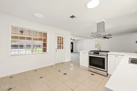 $234,500 | 144 Gordon Crockett Drive, Lafayette, LA 70508