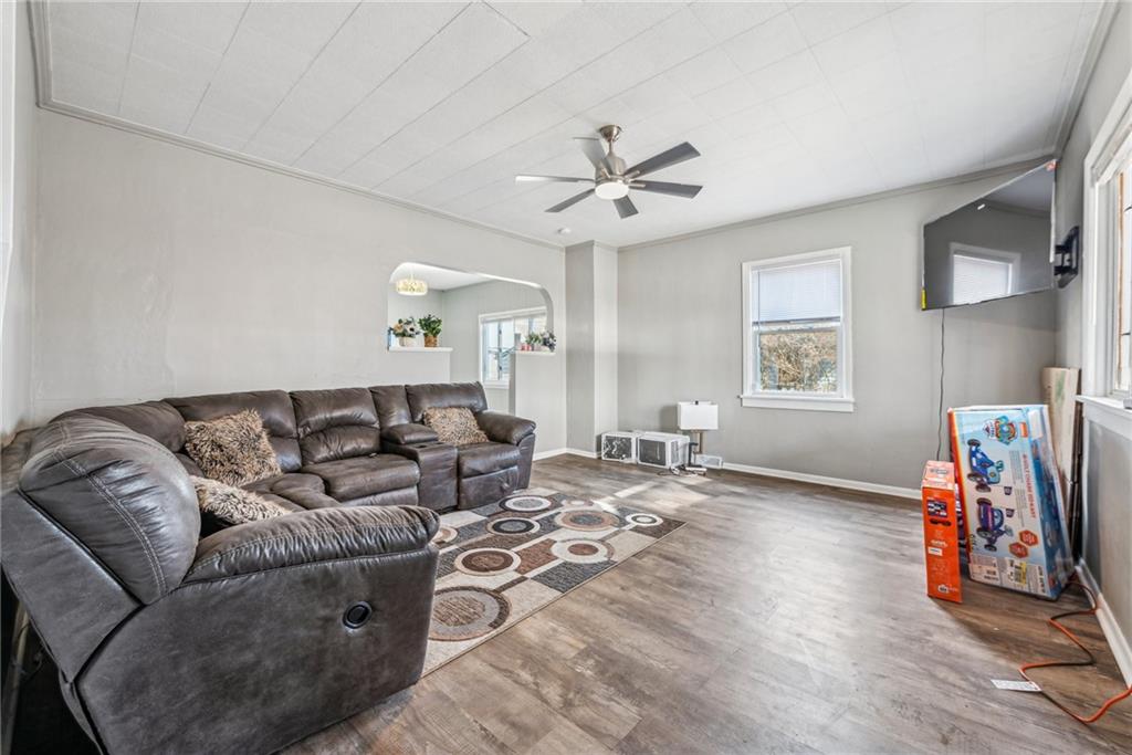 1266 Jefferson Street Vandergrift, PA 15690 - Photo 5 of 28