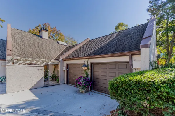 $685,000 | 1282 Burgundy Place, Knoxville, TN 37919