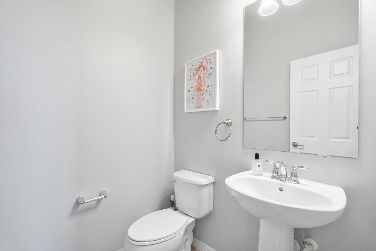 10784 Pisa Road Wellington, FL 33414 - Photo 24 of 39 020-10784PisaRoad-Wellington-FL-33414-SM