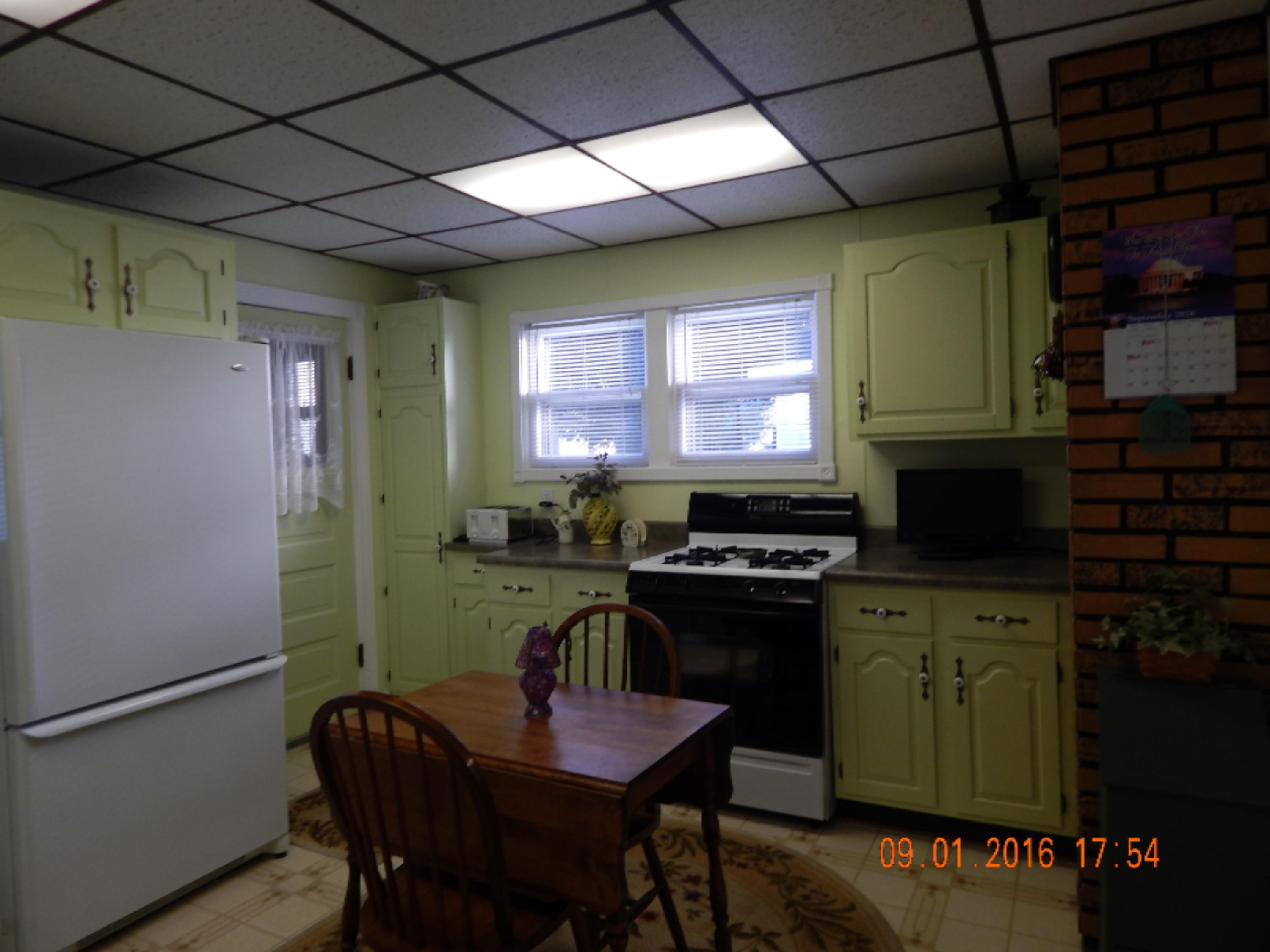704 East Chicago Road Sturgis, MI 49091 - Photo 17 of 37 031