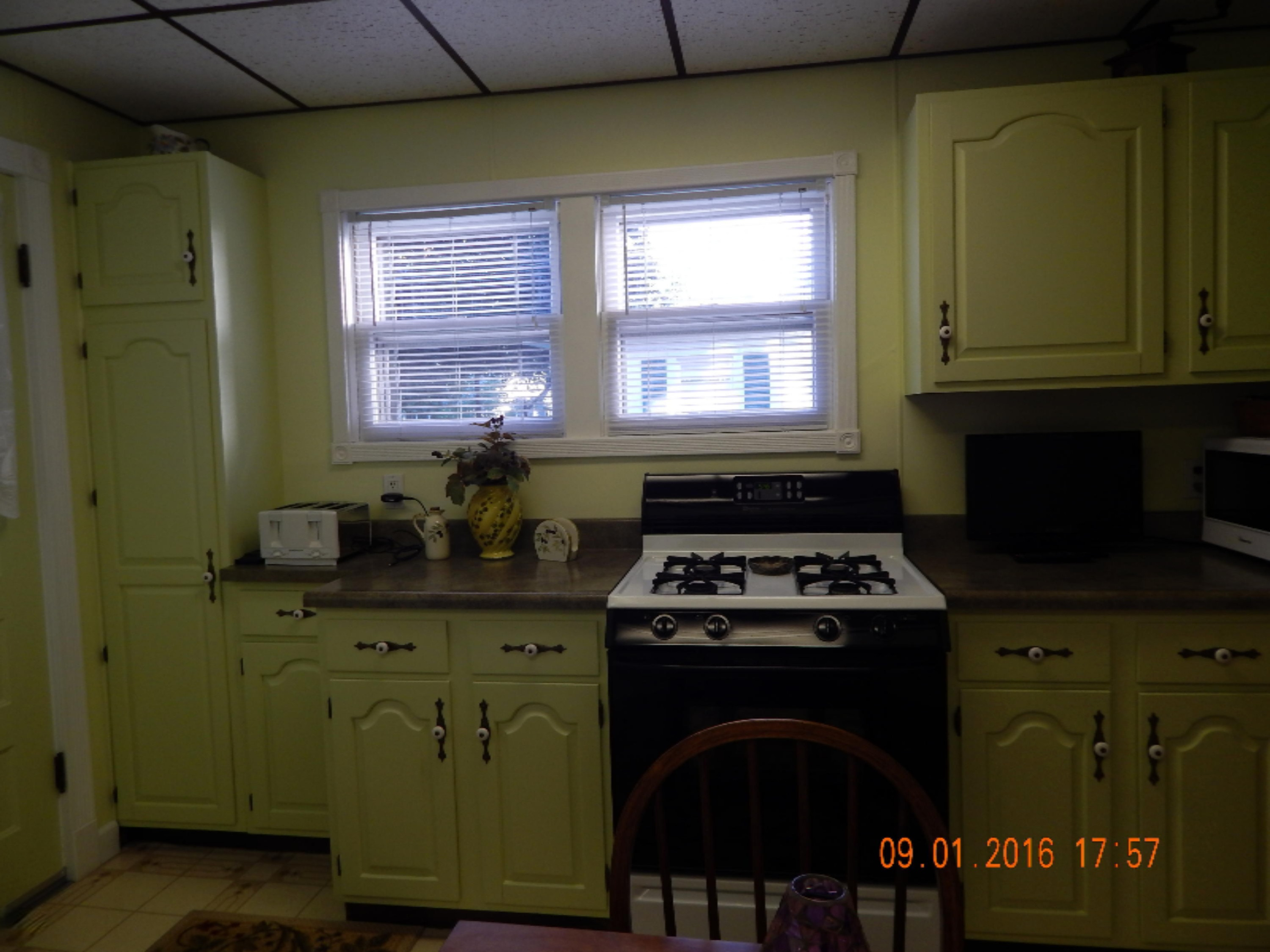 704 East Chicago Road Sturgis, MI 49091 - Photo 19 of 37 037