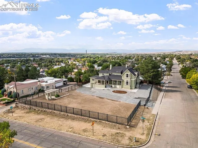 $899,900 | 708 West 18th Street, Pueblo, CO 81003