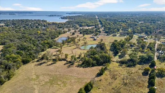 $1,999,999 | 300 County Road 2100, Kemp, TX 75143