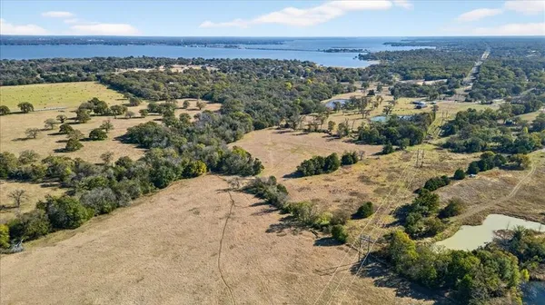 $1,999,999 | 300 County Road 2100, Kemp, TX 75143