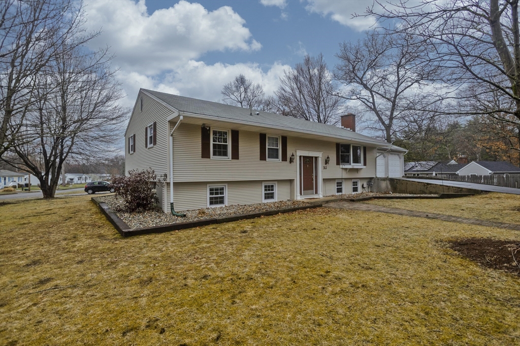 312 Dutchess Street Springfield, MA 01129 - Photo 2 of 42