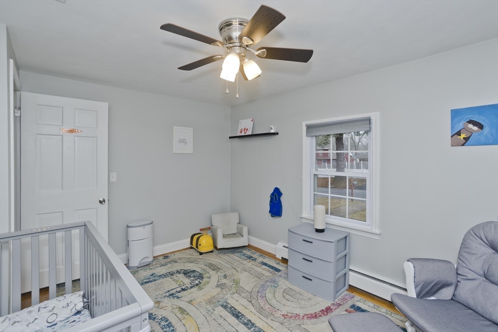 312 Dutchess Street Springfield, MA 01129 - Photo 23 of 42