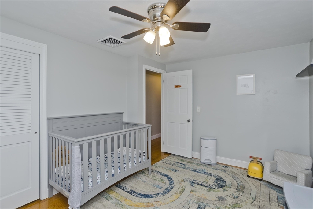 312 Dutchess Street Springfield, MA 01129 - Photo 24 of 42