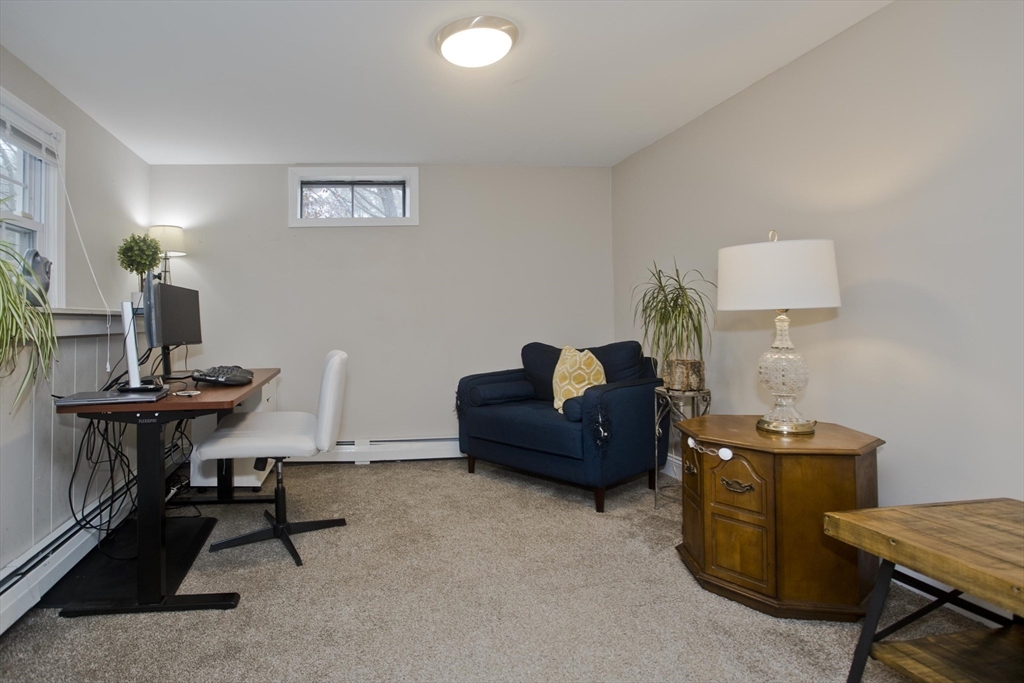 312 Dutchess Street Springfield, MA 01129 - Photo 30 of 42