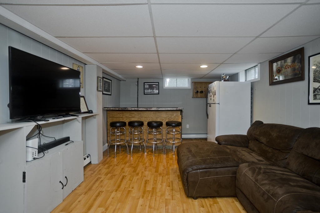 312 Dutchess Street Springfield, MA 01129 - Photo 31 of 42