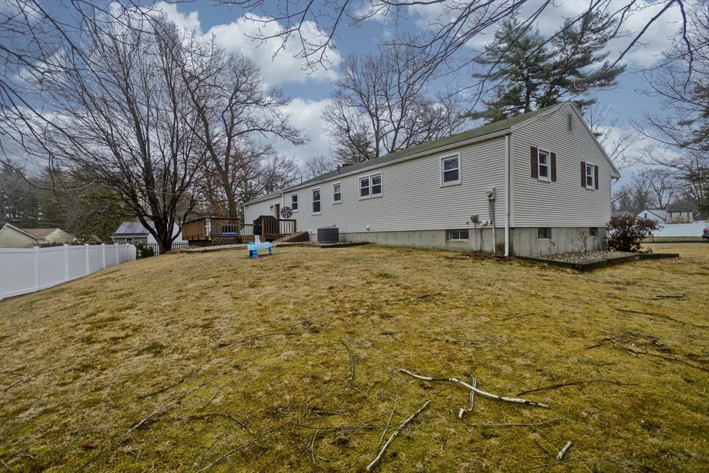 312 Dutchess Street Springfield, MA 01129 - Photo 40 of 42