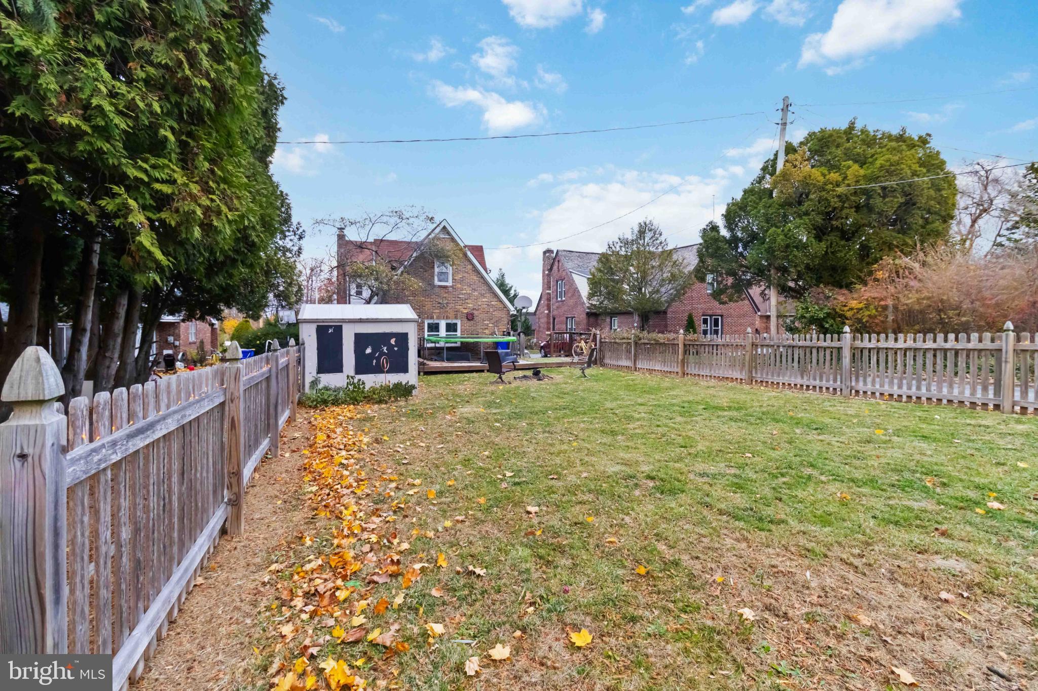 1840 South Queen Street York, PA 17403 - Photo 7 of 37 Spacious yard with charming homes beyond.