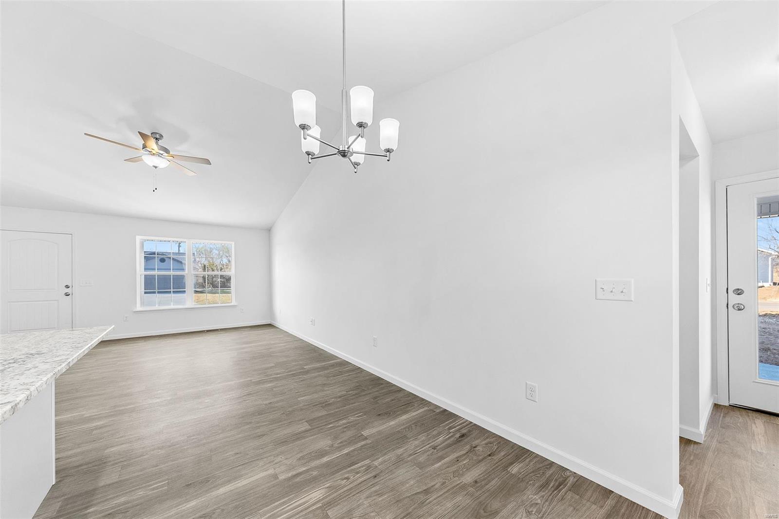 153 Bombadill Boulevard Wright City, MO 63390 - Photo 4 of 28