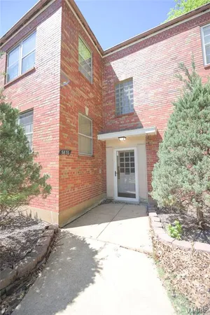 $85,000 | 5876 Sunshine Drive, Unit 111 (1N), St. Louis, MO 63109