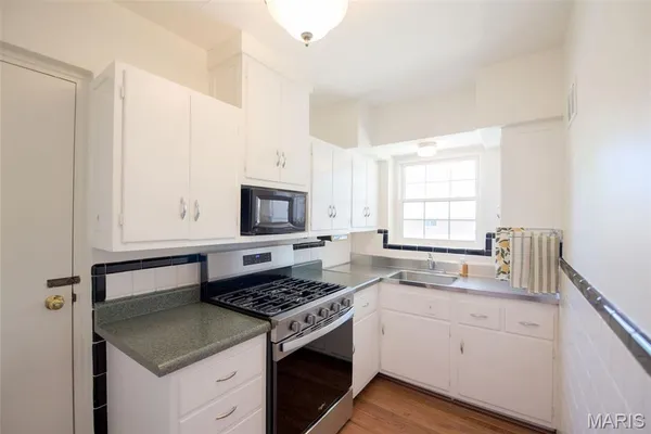 $85,000 | 5876 Sunshine Drive, Unit 111 (1N), St. Louis, MO 63109