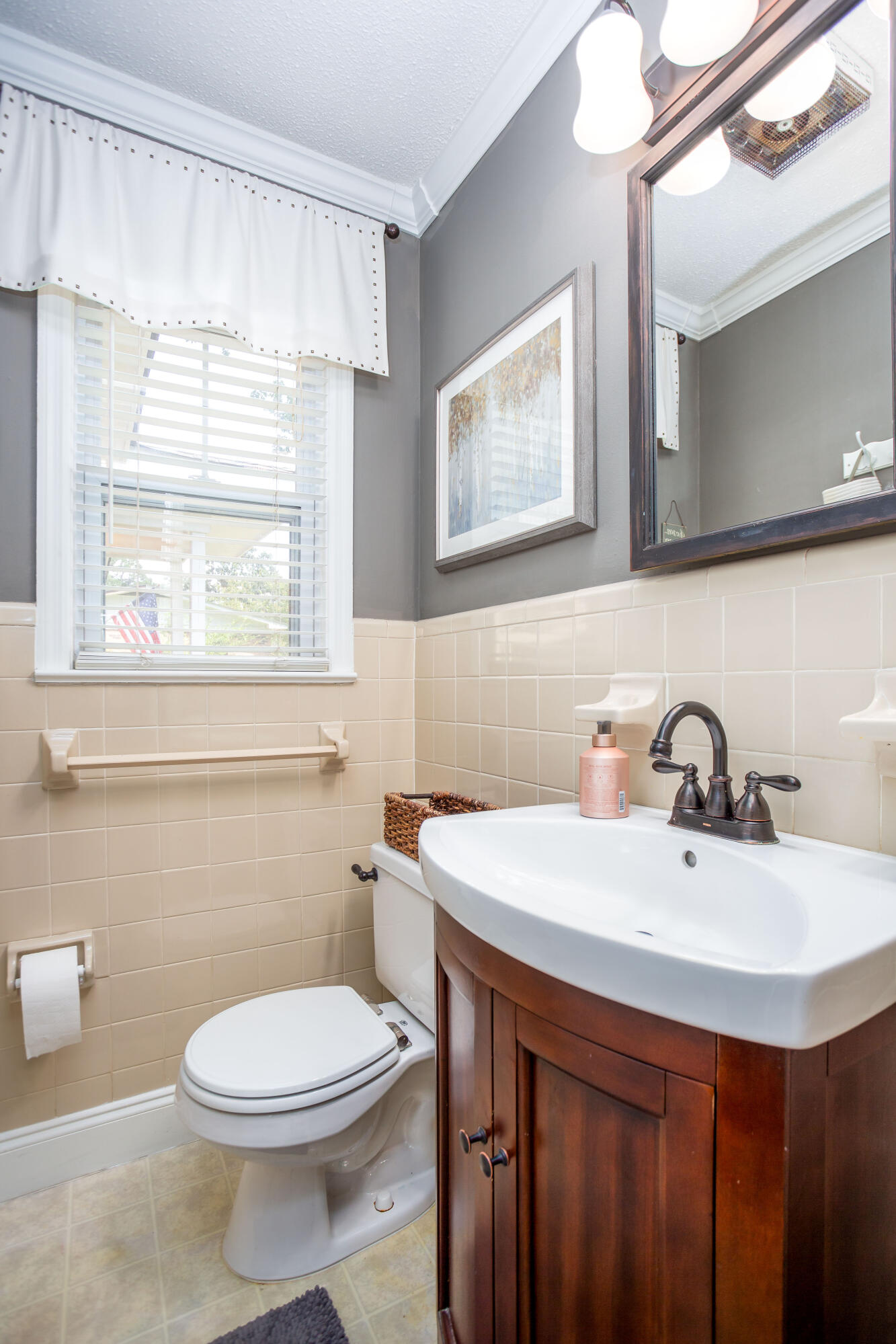 334 Oxford Road Ladson, SC 29456 - Photo 14 of 26 334-Oxford-Road-17