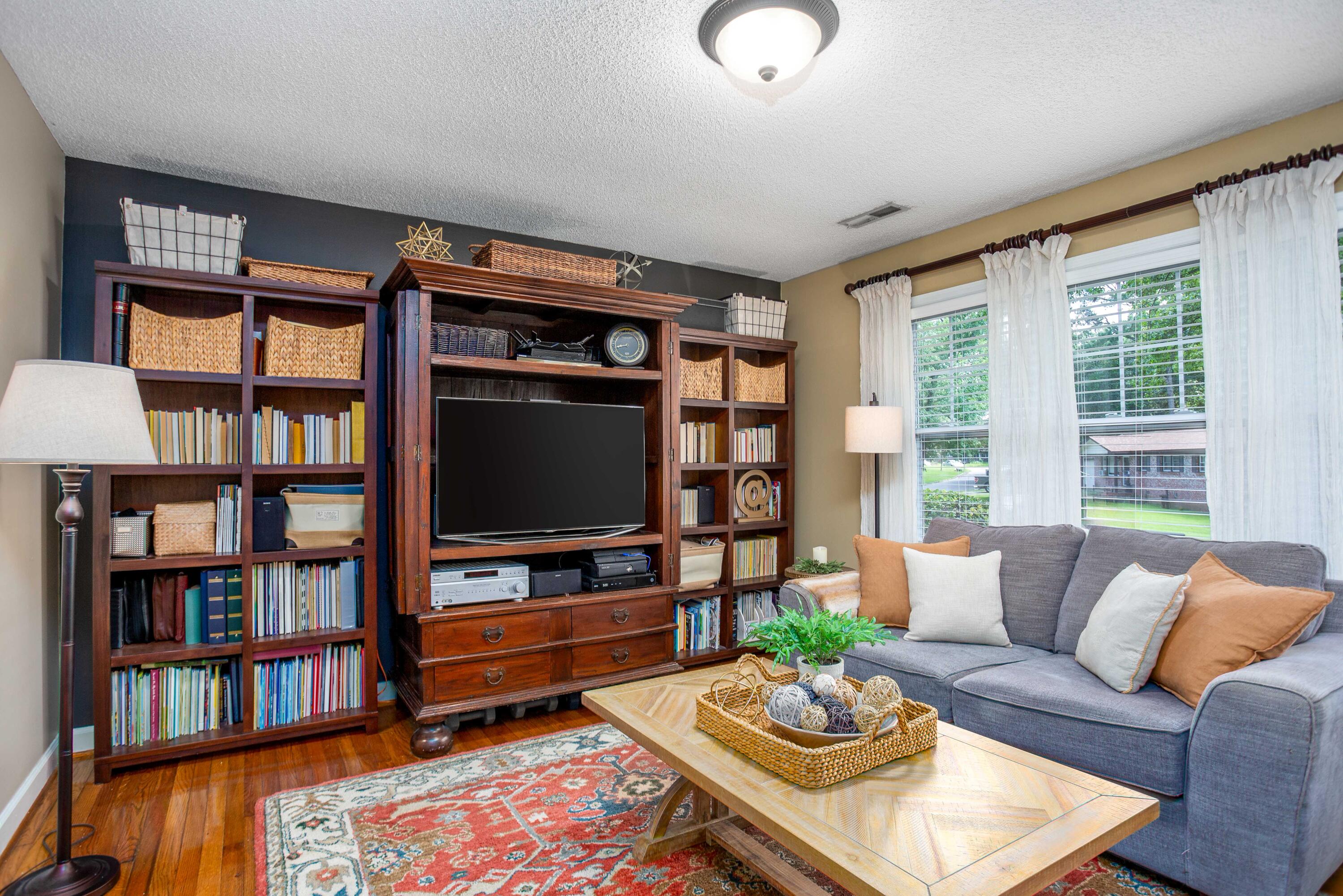 334 Oxford Road Ladson, SC 29456 - Photo 5 of 26 334-Oxford-Road-8