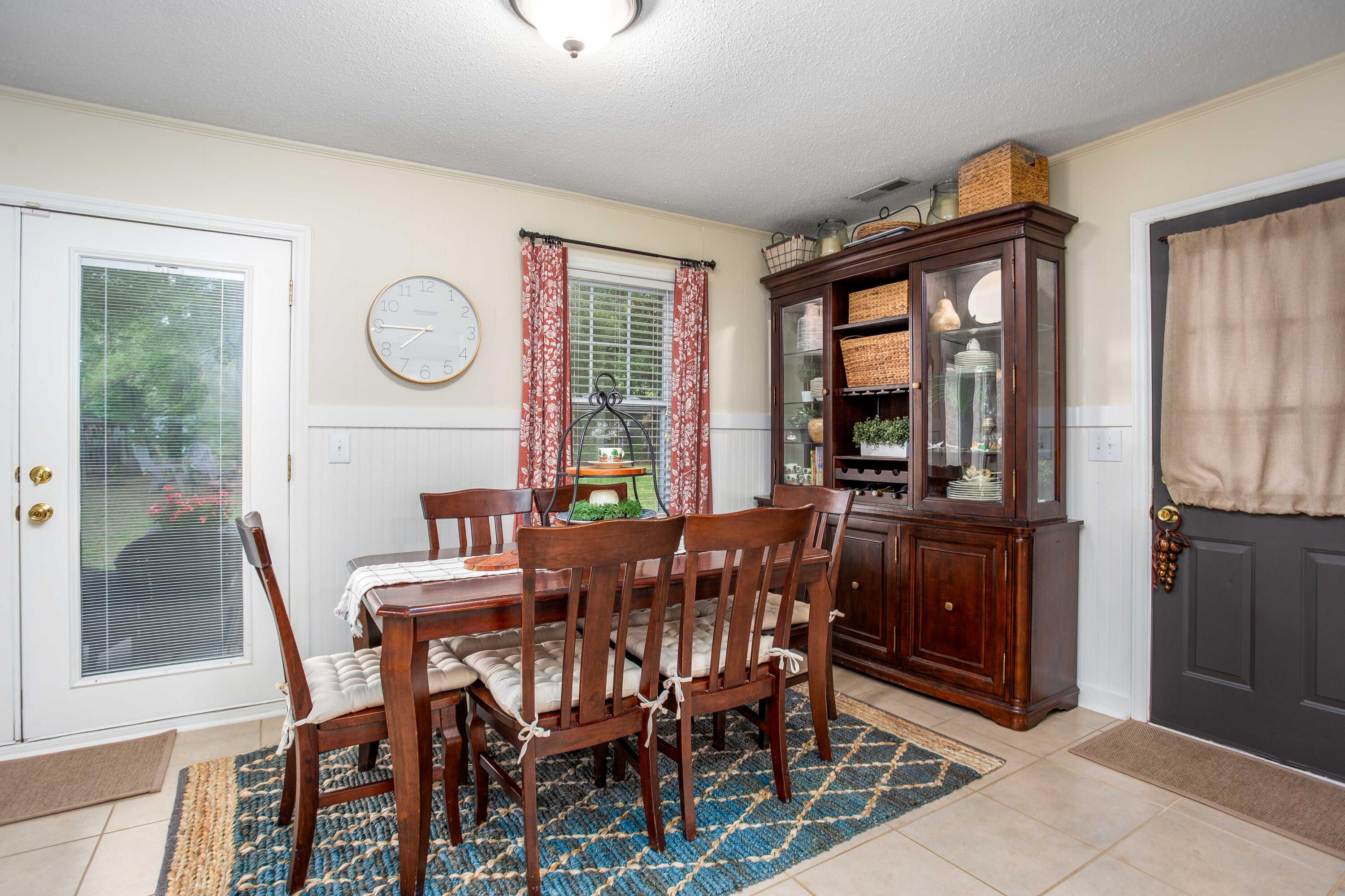 334 Oxford Road Ladson, SC 29456 - Photo 7 of 26 334-Oxford-Road-12
