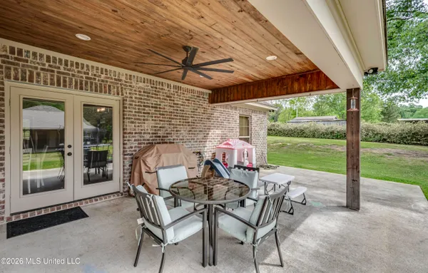 $389,000 | 2401 Ratliff Road, Raymond, MS 39154