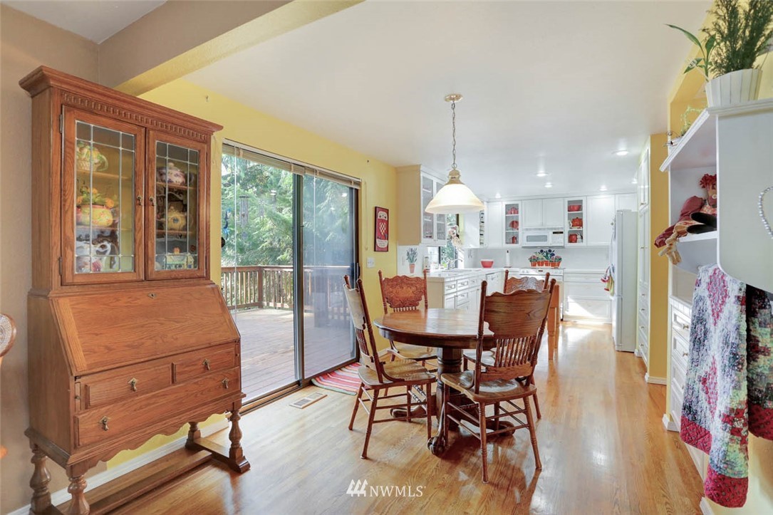 16207 Southeast 166th Court Renton, WA 98058 - Photo 13 of 30 Gallery Image 13