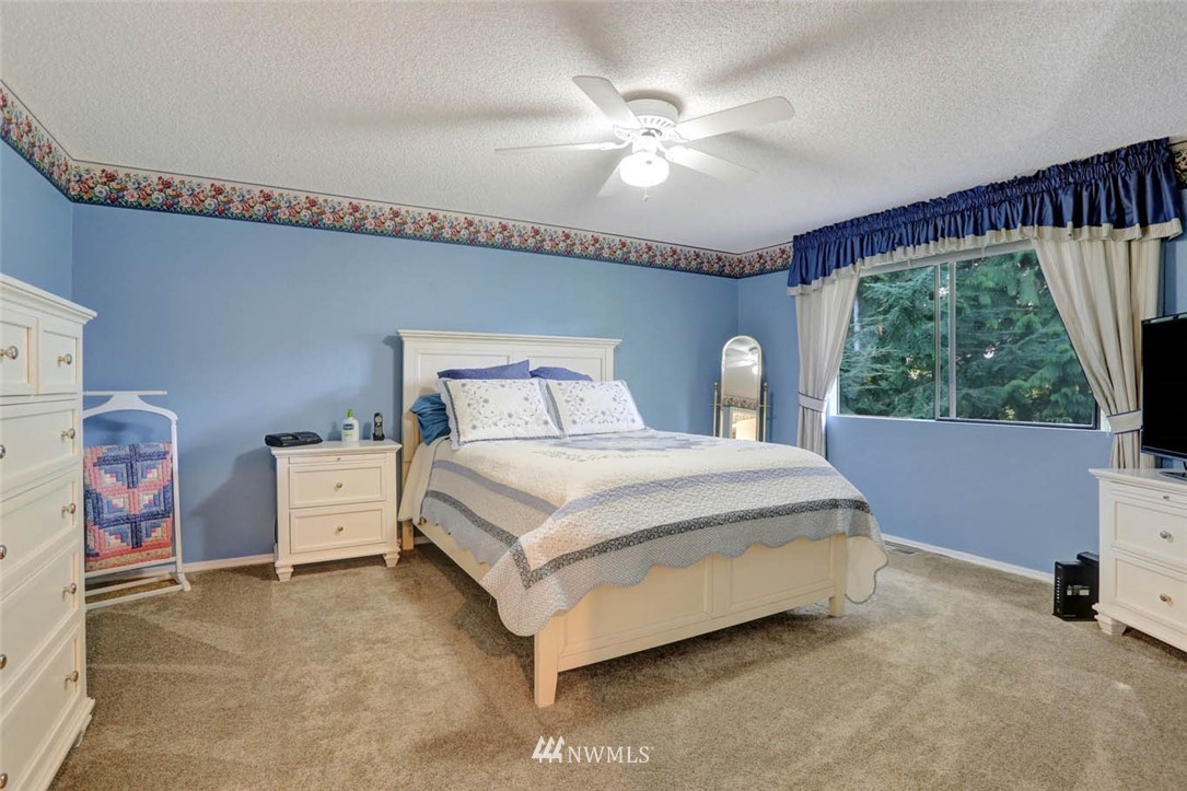 16207 Southeast 166th Court Renton, WA 98058 - Photo 17 of 30 Gallery Image 17
