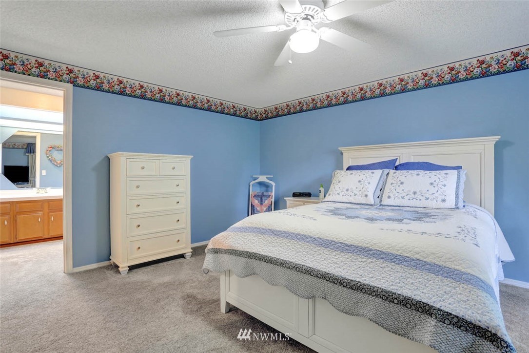 16207 Southeast 166th Court Renton, WA 98058 - Photo 18 of 30 Gallery Image 18