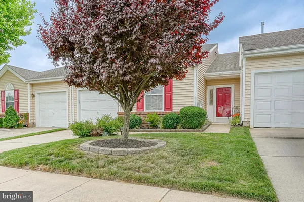 $440,000 | 17 Clifford Drive, Mount Laurel, NJ 08054