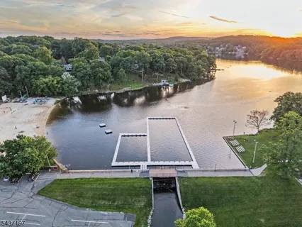 $675,000 | 8 Seneca Avenue, Rockaway, NJ 07866