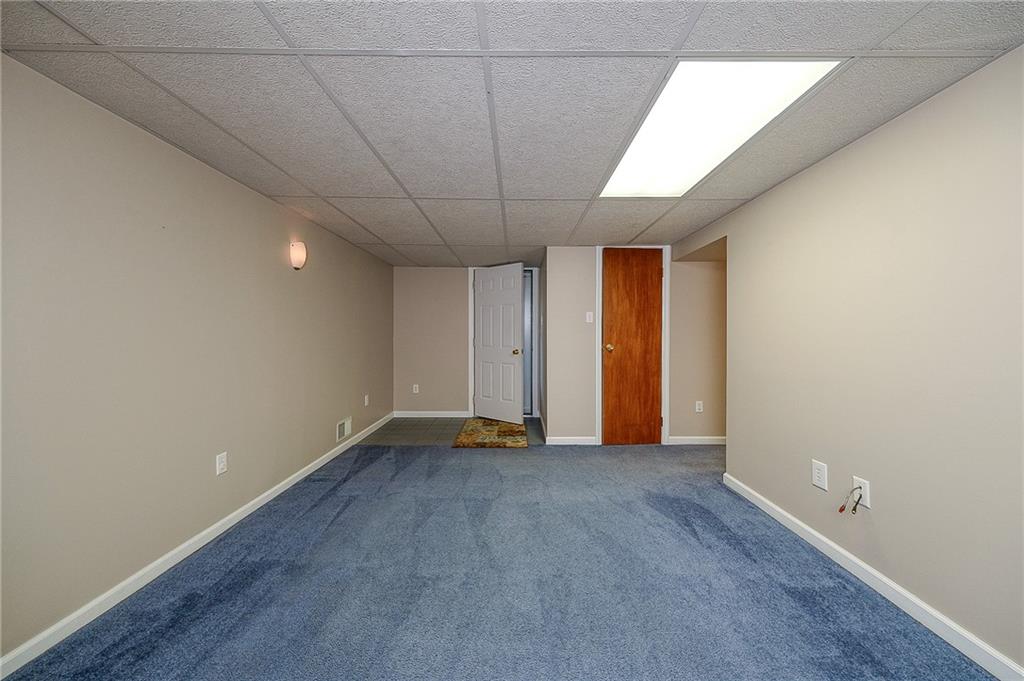 4297 Reece Drive Pittsburgh, PA 15227 - Photo 14 of 25 Gallery Image 14