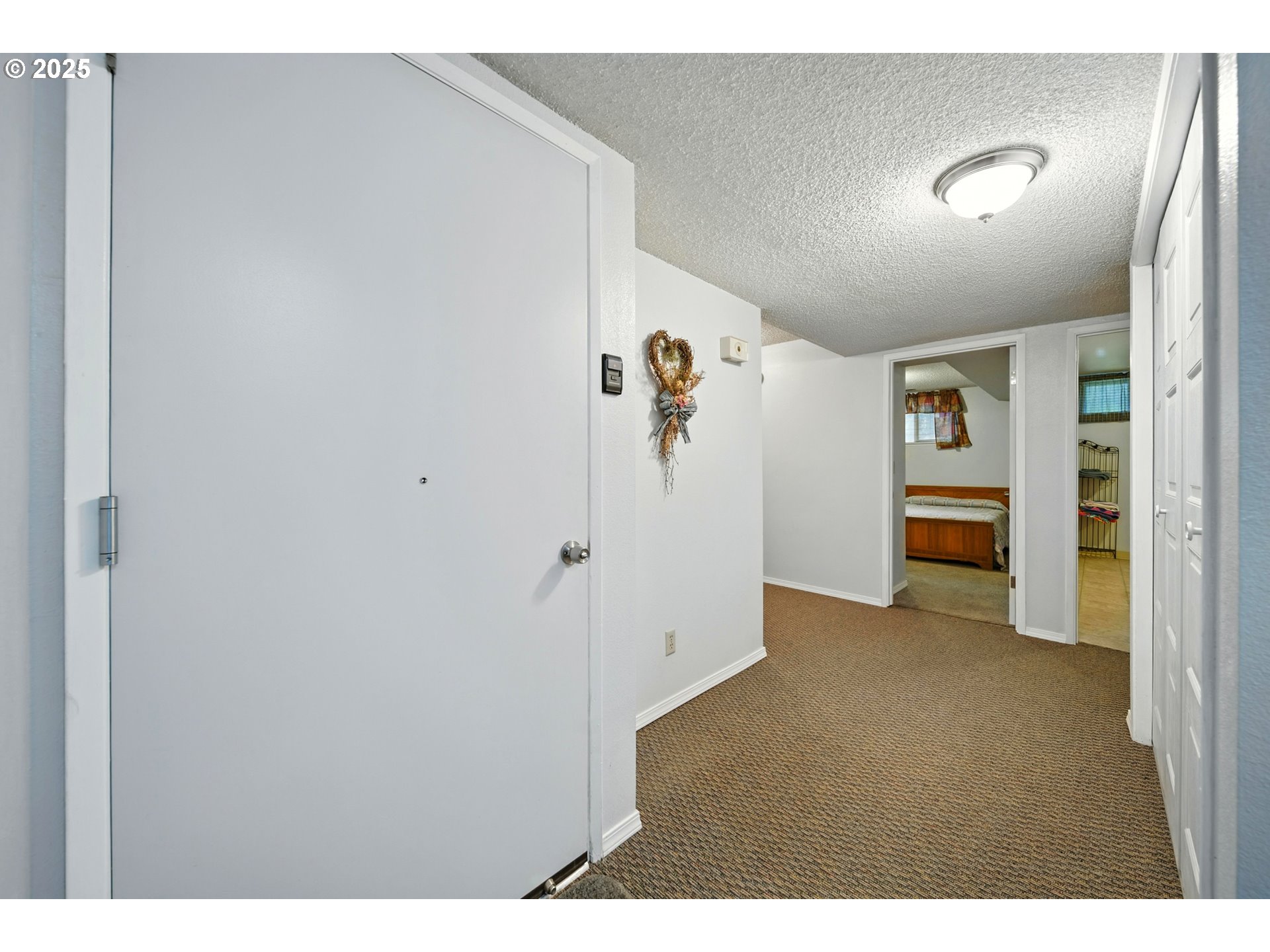 826 Southwest Jacquelyn Street Milton Freewater, OR 97862 - Photo 23 of 40 a view of an empty room