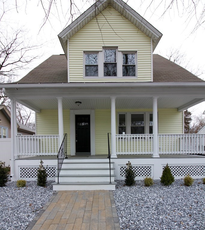 41 Manitoba Street Springfield, MA 01108 - Photo 1 of 11 Gallery Image 1