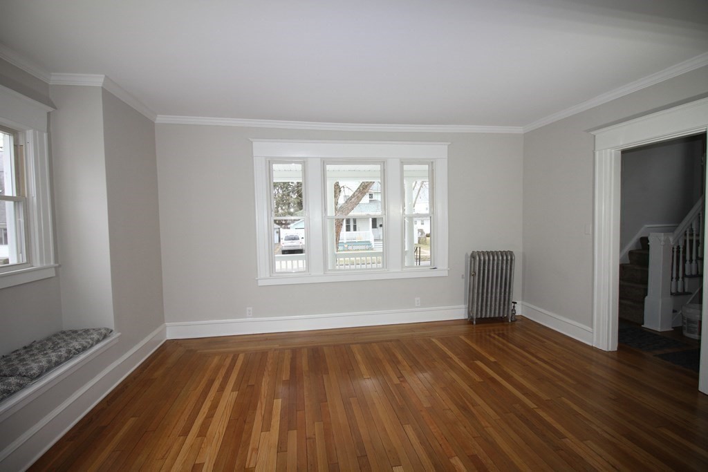 41 Manitoba Street Springfield, MA 01108 - Photo 5 of 11 Gallery Image 5