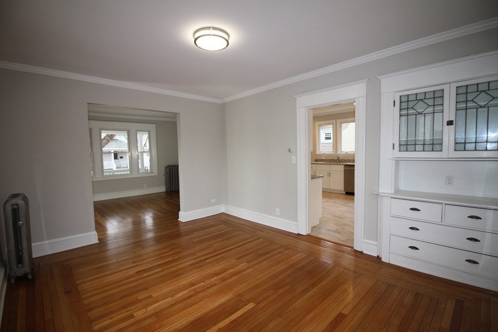 41 Manitoba Street Springfield, MA 01108 - Photo 7 of 11 Gallery Image 7